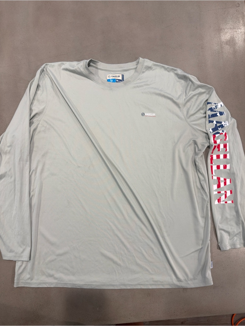 Magellan Outdoors Men's Long-Sleeve Performance Shirt - Light Gray